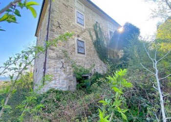 Facciata - Rustico Località La Villa, Novafeltria - foto 2