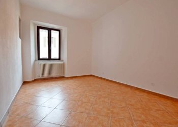 Camera da letto - Bilocale via delle Ripe, 8, Mondovì - foto 10