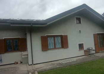 Facciata - Villa Frazione Porossan-Truchod, Aosta - foto 12