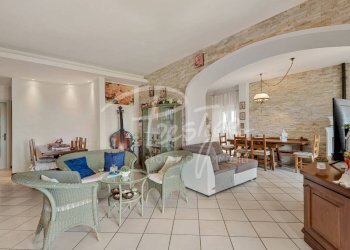 Soggiorno - Villa via dei Pilastri, 11, La Spezia - foto 6