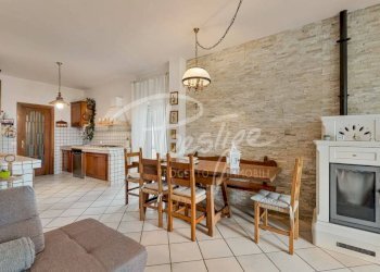 Sala da pranzo - Villa via dei Pilastri, 11, La Spezia - foto 12