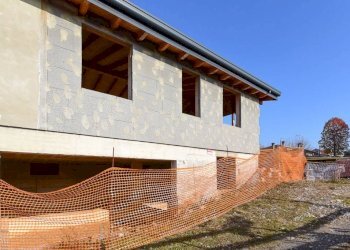 Facciata - Villa via Giovanni Boccaccio, Giussano - foto 2