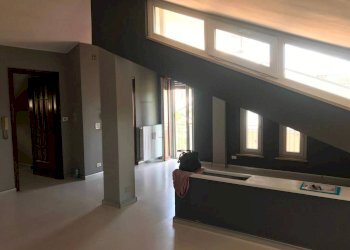 Ingresso - Quadrilocale Nizza Monferrato - foto 1