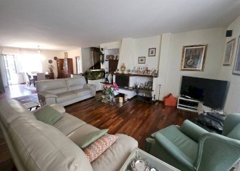 Salone - Villa a Schiera via Minerbio, Roma - foto 2