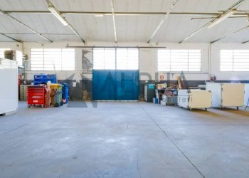 Interno non residenziale - Capannone via Nazionale, Dovadola - foto 5