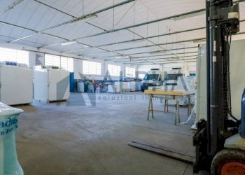 Interno non residenziale - Capannone via Nazionale, Dovadola - foto 7