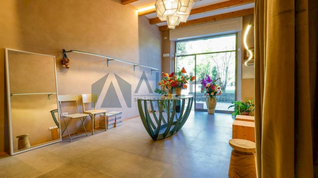 Stanza non arredata - Negozio via delle Torri, Forlì - foto 1