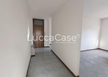 Ufficio Lucca (zona Sant'Anna) - foto 9