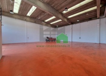 Capannone via Fratelli Bandiera, Carugate - foto 7