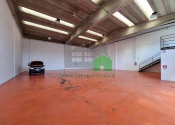 Capannone via Fratelli Bandiera, Carugate - foto 12