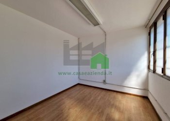 Capannone via Fratelli Bandiera, Carugate - foto 17