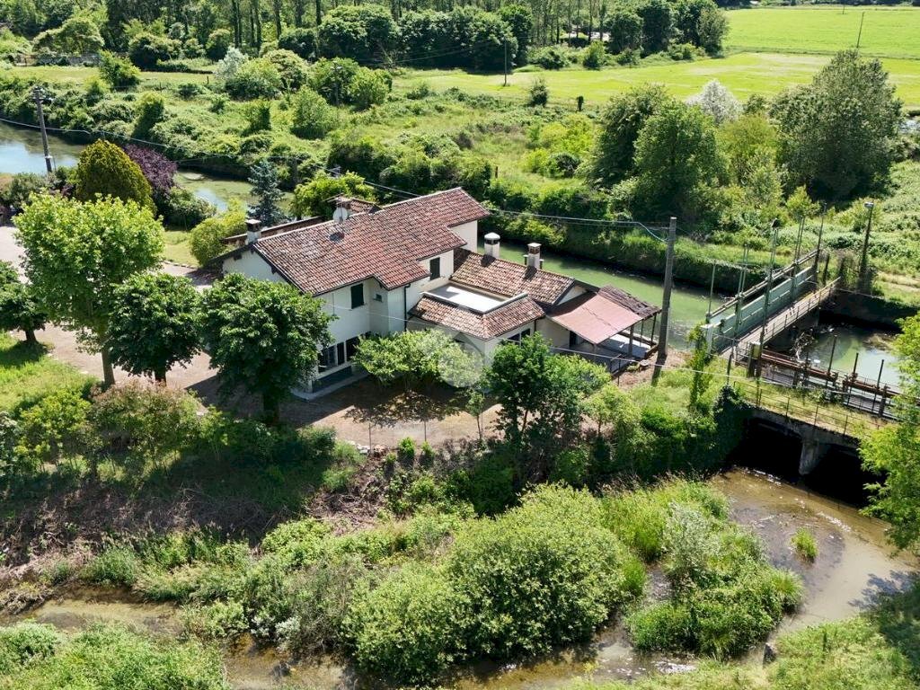 Villa Localita' Bagno, Cerano - photo 1