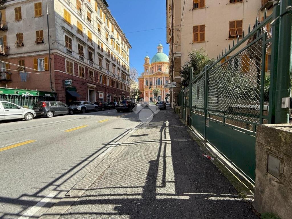 Parking space Via Invrea, Genova (neighborhood Foce) - photo 1
