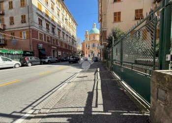 Parking space Via Invrea, Genova (neighborhood Foce) - photo 1