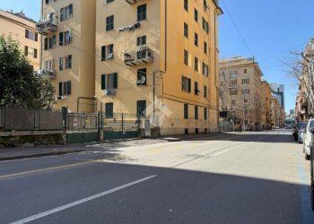 Parking space Via Invrea, Genova (neighborhood Foce) - photo 12