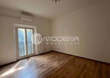 Office Modena (neighborhood Circoscrizione 1) - photo 2