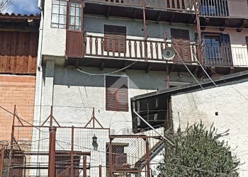 Semi-detached house Frazione cerale, Camandona - photo 9
