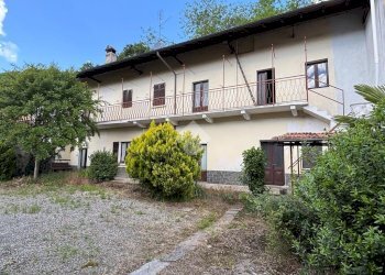 Casa indipendente Via bellomi, Varallo Pombia - foto 1