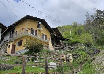 Semi-detached house Porincie , Massello - photo 1