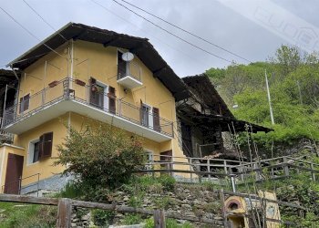 Semi-detached house Porincie , Massello - photo 2