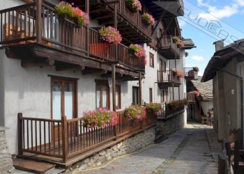 Three-room apartment Borgata Allevè , Pragelato - photo 1