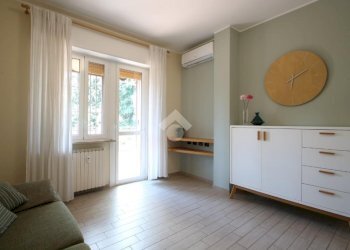 Three-room apartment Via Roma, Garbagnate Milanese - photo 2