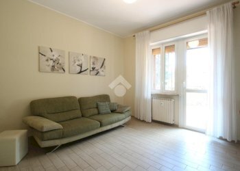 Three-room apartment Via Roma, Garbagnate Milanese - photo 3