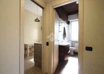Three-room apartment Via Roma, Garbagnate Milanese - photo 15