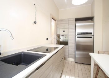Three-room apartment Via Roma, Garbagnate Milanese - photo 16