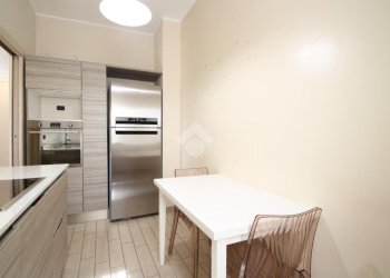 Three-room apartment Via Roma, Garbagnate Milanese - photo 18