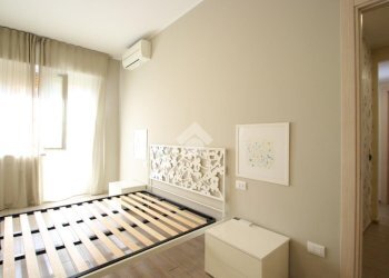 Three-room apartment Via Roma, Garbagnate Milanese - photo 26