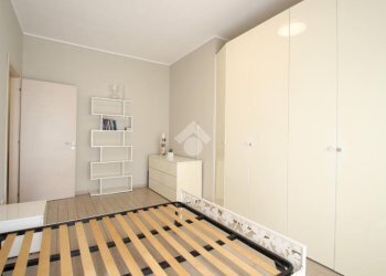 Three-room apartment Via Roma, Garbagnate Milanese - photo 28