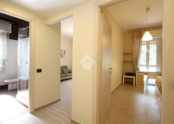 Three-room apartment Via Roma, Garbagnate Milanese - photo 31