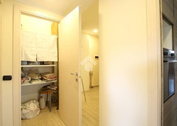 Three-room apartment Via Roma, Garbagnate Milanese - photo 36