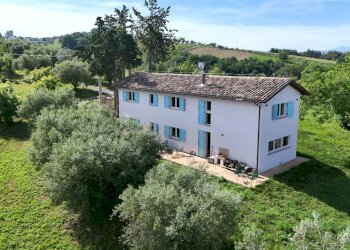 Foto 1 - Rustic Via Belsito
 
2, Castorano - photo 1