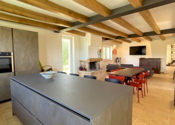 Foto 19 - Rustic Via Belsito
 
2, Castorano - photo 19