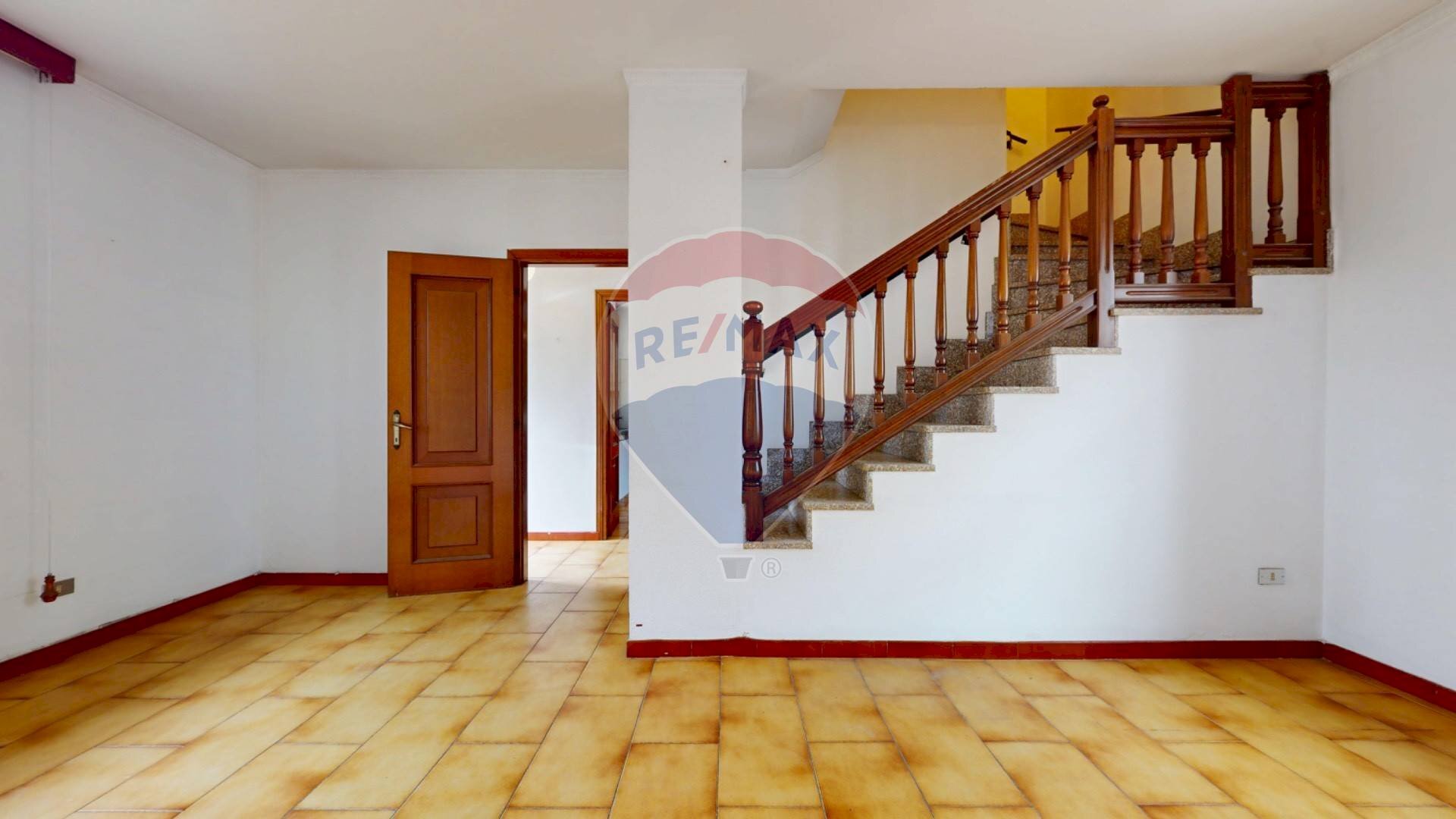 Scale - Four-room apartment via Torino
4, Nerviano - photo 3