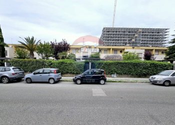 Edificio all\'aperto - Villa a Schiera Matera - foto 1