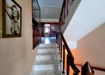 Scale - Villa a Schiera Matera - foto 3