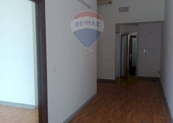 Stanza vuota - Commercial Activity Via Luigi Pirandello
 
19, Sant'Agata Li Battiati - photo 3