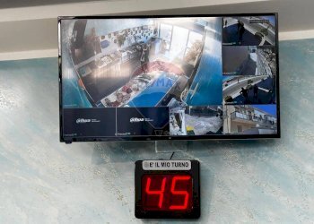 interno - Locale Commerciale Lungomare Europa
 
18, Vieste - foto 12