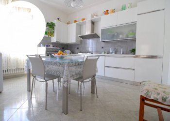 cucina abitabile - Villa Via del Casone
 
14, Massa - foto 4