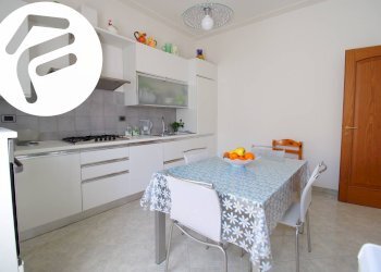 cucina abitabile - Villa Via del Casone
 
14, Massa - foto 5