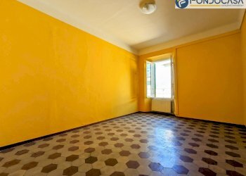 camera matrimoniale - Appartamento Via Beatrice, Massa - foto 14