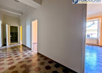 corridoio - Appartamento Via Beatrice, Massa - foto 22