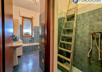 bagno - Appartamento Via Bigioni
 
11, Carrara - foto 10