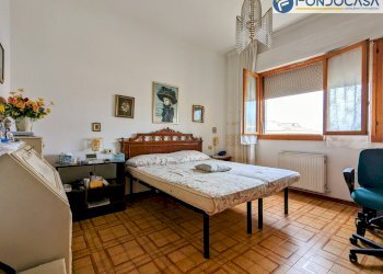 camera matrimoniale - Appartamento Via Bigioni
 
11, Carrara - foto 14