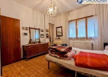 camera matrimoniale 2 - Appartamento Via Bigioni
 
11, Carrara - foto 21