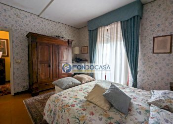 camera matrimoniale 1 - Appartamento Via Vittorio Veneto
 
3, Massa - foto 16