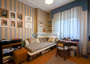 camera da letto 2 - Appartamento Via Vittorio Veneto
 
3, Massa - foto 19